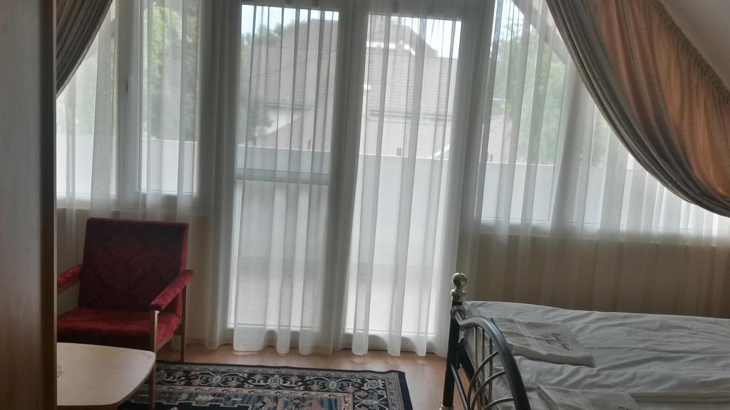 Ezust Fenyo Vendeghaz Hotel Siófok Kültér fotó